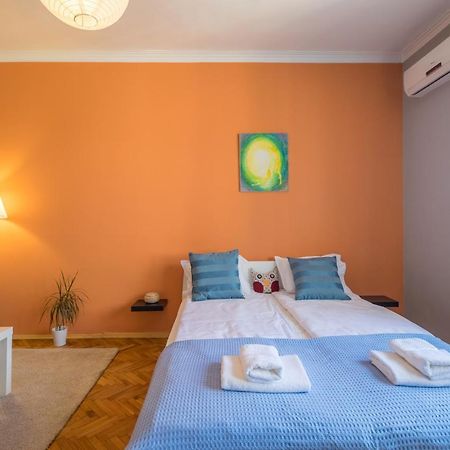 Artistic & Spacious 2Bd Central Apt By Flat Mаnager Sofia Bagian luar foto