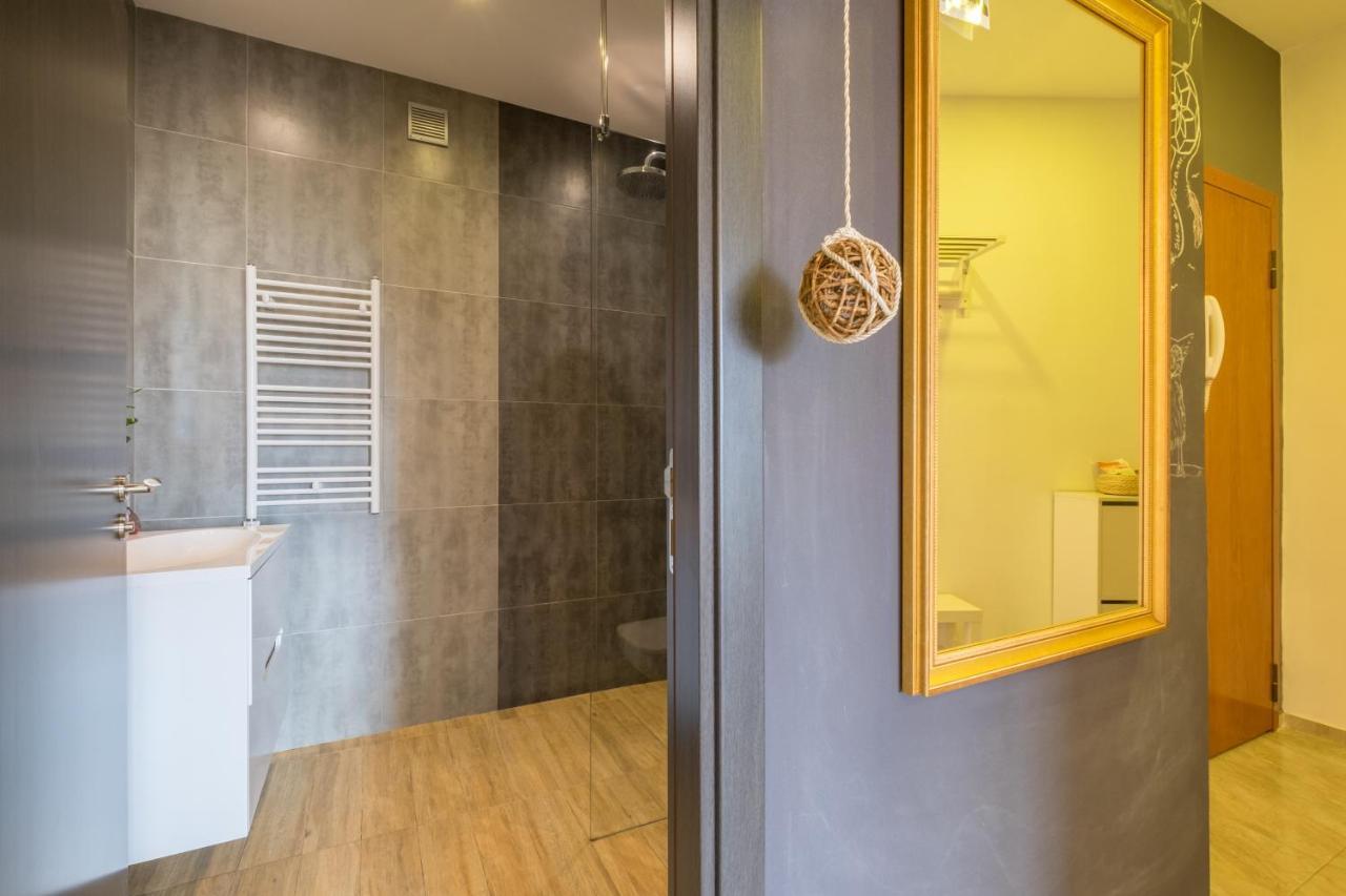 Artistic & Spacious 2Bd Central Apt By Flat Mаnager Sofia Bagian luar foto